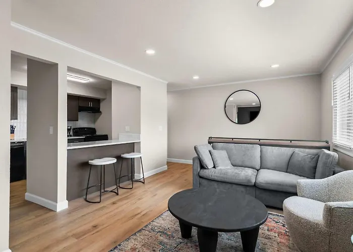 Apartamento Newly Renovated Unit In Spfld #201 *
