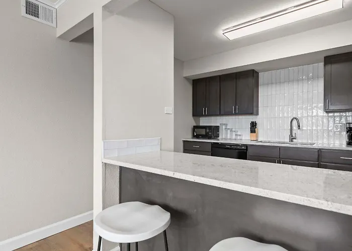 Apartamento Newly Renovated Unit In Spfld #201 *